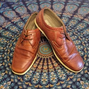 Red Tape || Soft Leather || Authentic Casuals